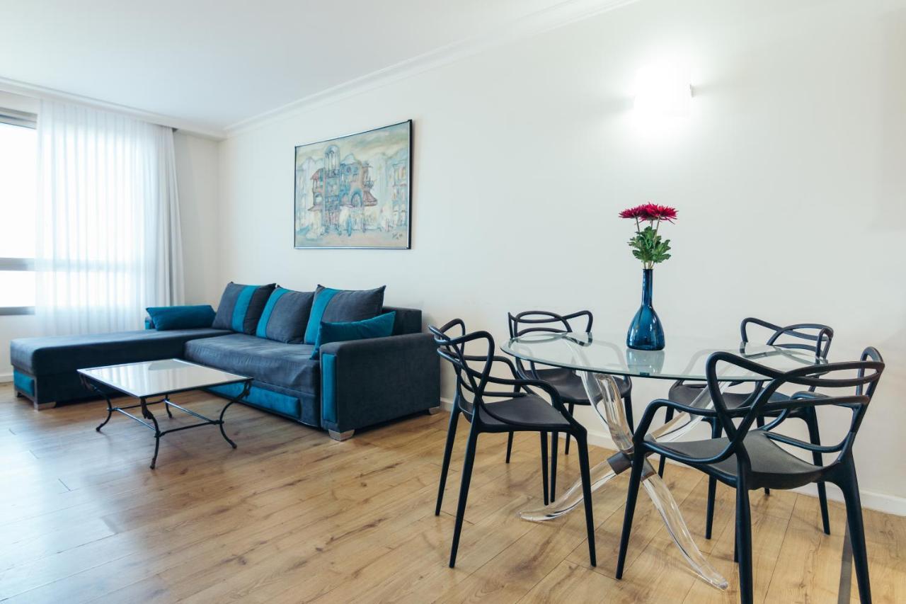 Almog Beach Apt Hotel מלון דירות אלמוג ביץ' Хайфа Екстер'єр фото