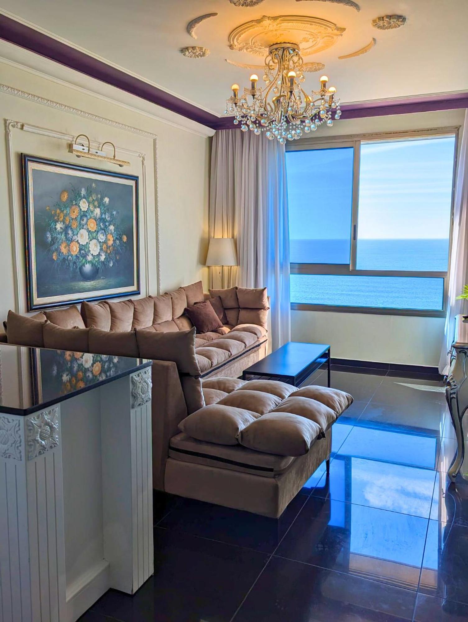 Almog Beach Apt Hotel מלון דירות אלמוג ביץ' Хайфа Екстер'єр фото